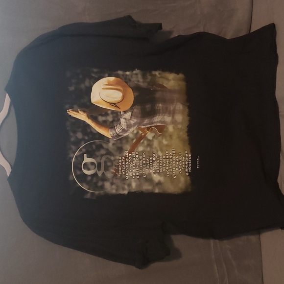 Garth Brooks Concert Shirt - Picture 3 of 5